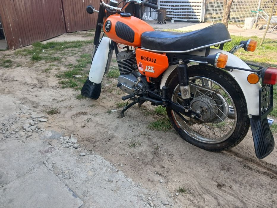 Wsk 175 Kobuz nie Wsk 125 Wfm