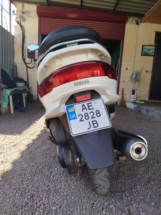 Ямаха маджести 250