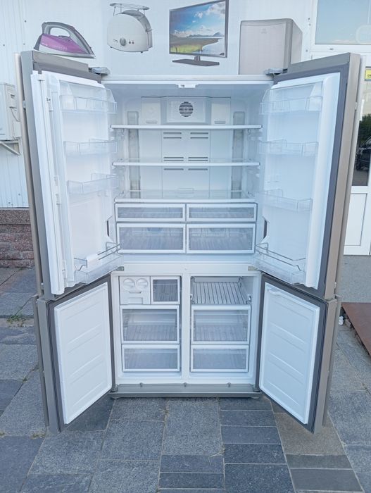 Холодильник BEKO Side-by-side нержавейка INVERTER А+++ из Германии