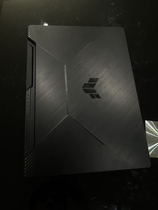 Portatil Gaming TUF, Rato NPlay e mochila de transporte