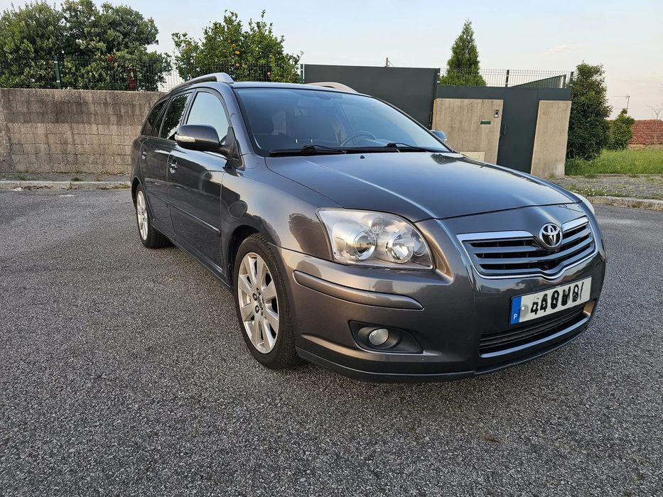 Toyota Avensis SW 2.0 D-4D Sol+GPS