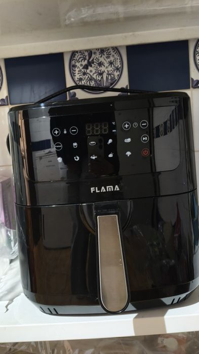 Airfryer 7,5 litros  Nova