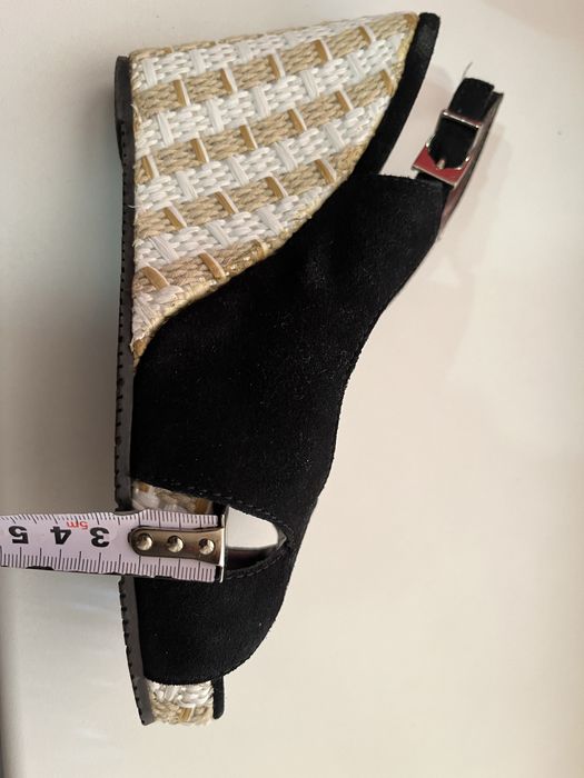 Босоніжки жіночі, Італія