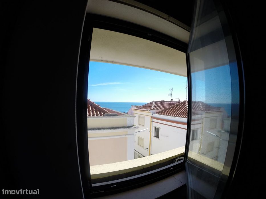 T1 para arrendar, em Sesimbra, a 100 mts da praia, com garagem