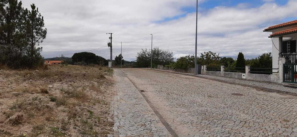 Venda de Terreno Urbano em Casas do Soeiro, Celorico da Beira