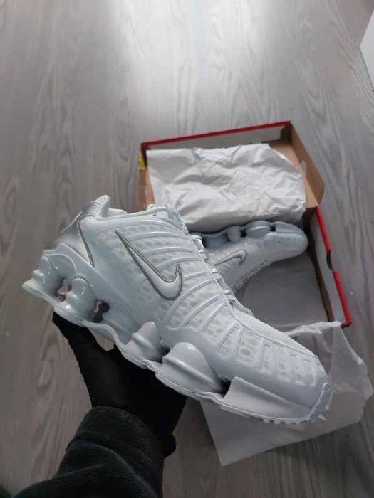 Nike_Shox TL  Biały R.42