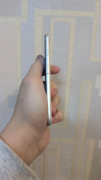 Ідеал iphone se 64gb