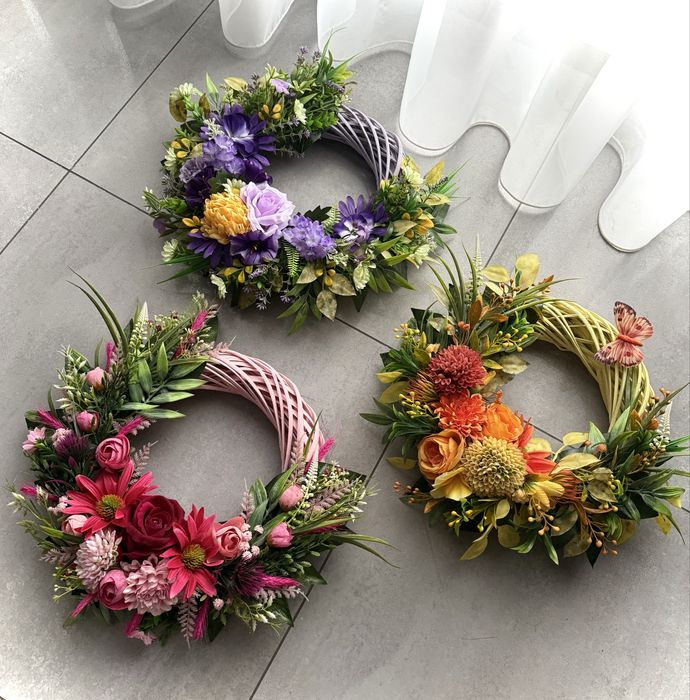 Wiosenne wianki na drzwi