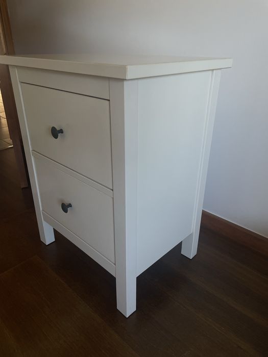 Mesa de cabeceira Hemnes Ikea