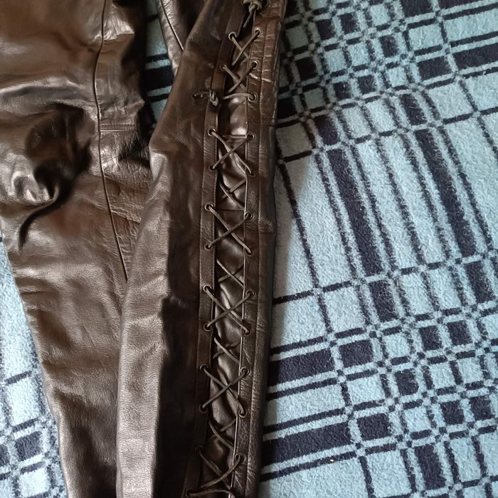 Spodnie skórzane z frędzlami czarne