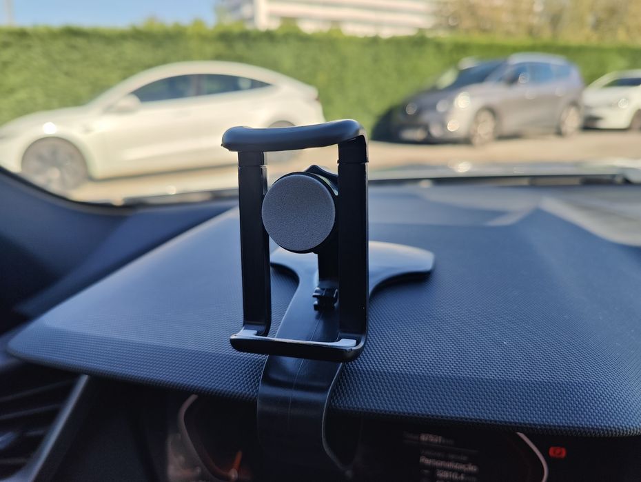 Suporte universal telemóvel carro