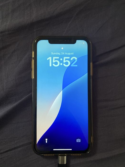 iPhone XR 128 GB żółty