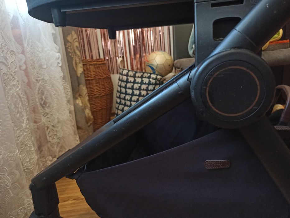 Продам carrello Epica 2в1,