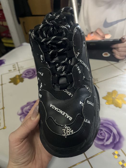 BALENCIAGA Кроссовки 36 размер
