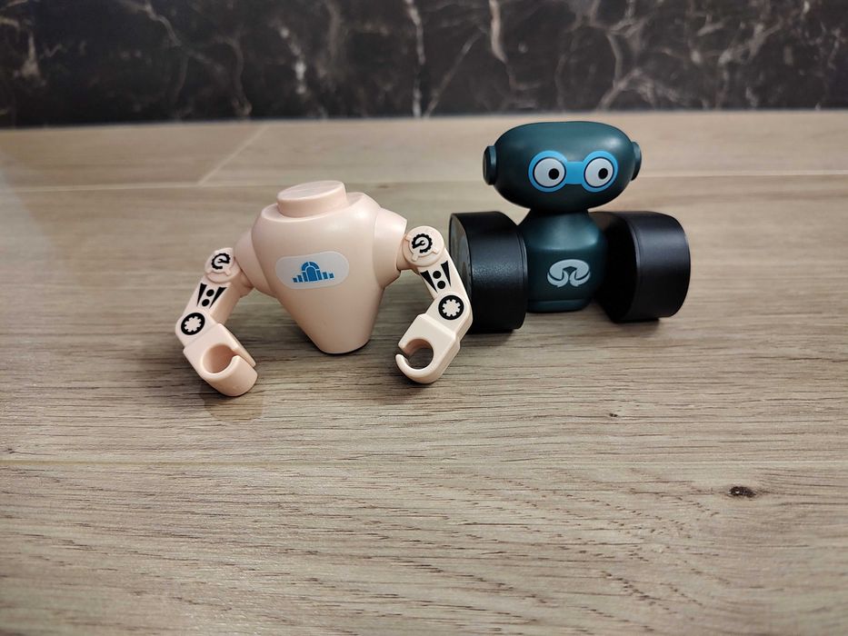 Magnetyczny Robot – Buduj, Rozkładaj i Baw się!