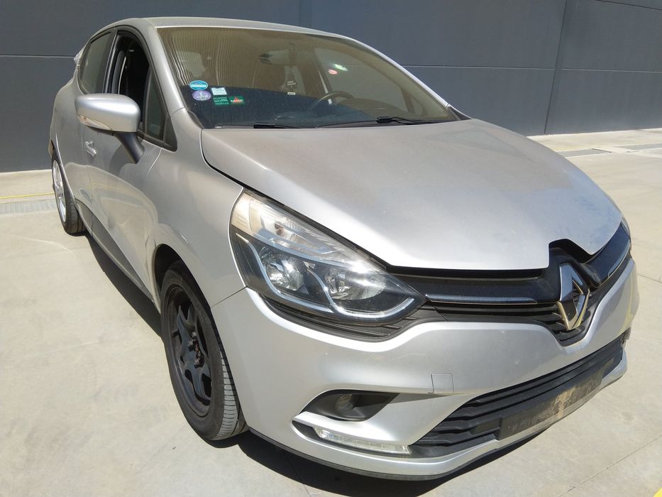 RENAULT CLIO IV - 2018 - Para Peças