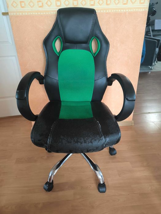 Fotel obrotowy gameingowy zielony