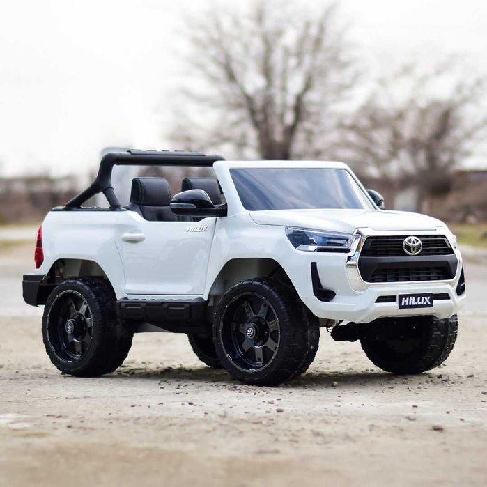 Pickup TOYOTA OFFROAD 4x4 SUV Elektryczny Auto Akumulator RC 2 DZIECI