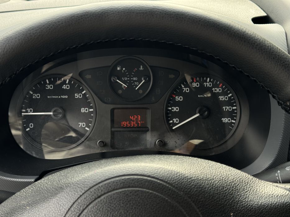 Citroën Berlingo - 1.6 HDi - 3 Lugares - Peugeot Partner