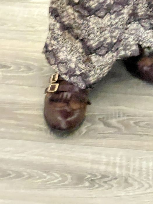 Sapatos rasos castanhos com ficelas 38
