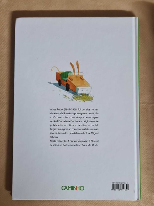 Livros " A Flor vai pescar num Bote" e " M. Flor abre livro Surpresas