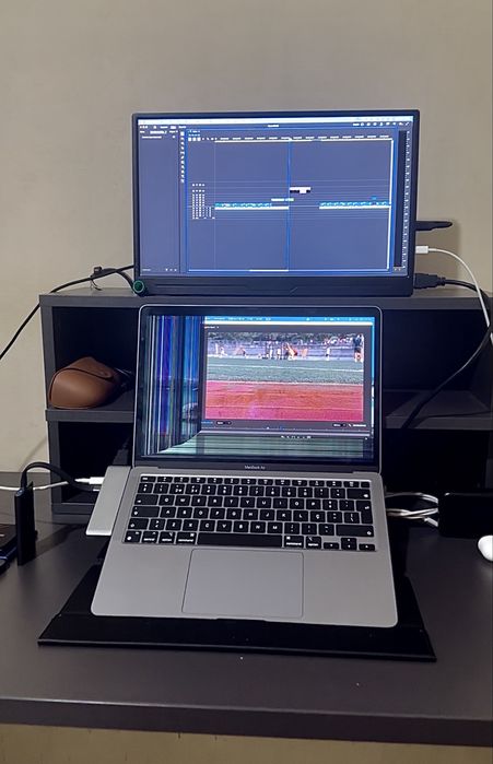 Macboon air m1 + monitor externo de 14 polegadas.
