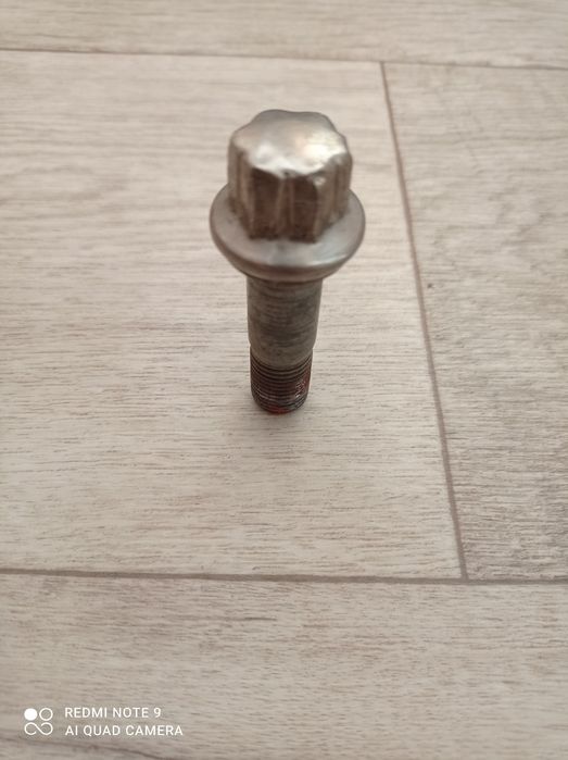 Колёсные болты Мерседес Бенс GLK-Class M14×1.5