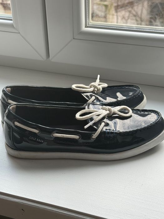 Туфлі лофери Cole Haan жіночі темно-синього кольору лакові (США)