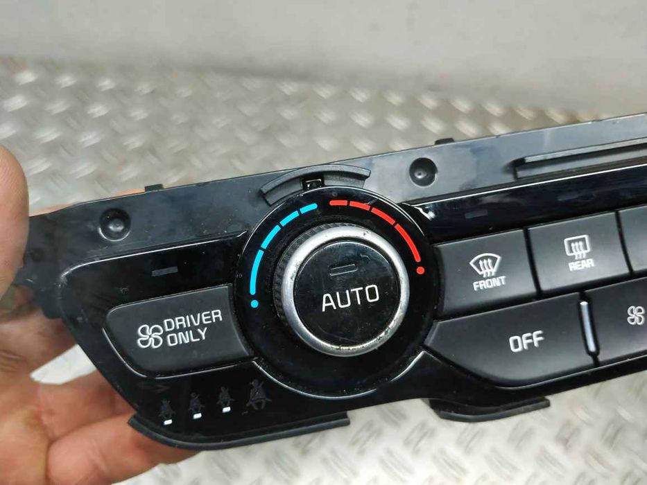 Hyundai/Kia Niro 17- блок керування кліматом  EL14079 97250G5CF0