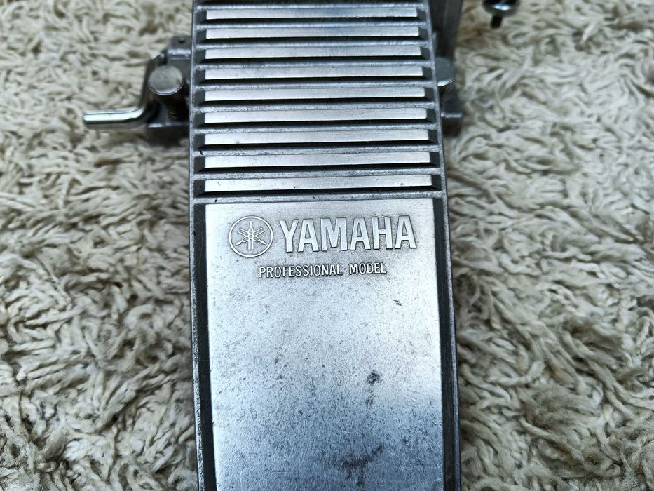 Stopa pojedyncza perkusyjna YAMAHA PROFESSIONAL MODEL FP-910