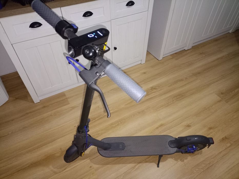 Hulajnoga Xiaomi Mi Electric Scooter 3