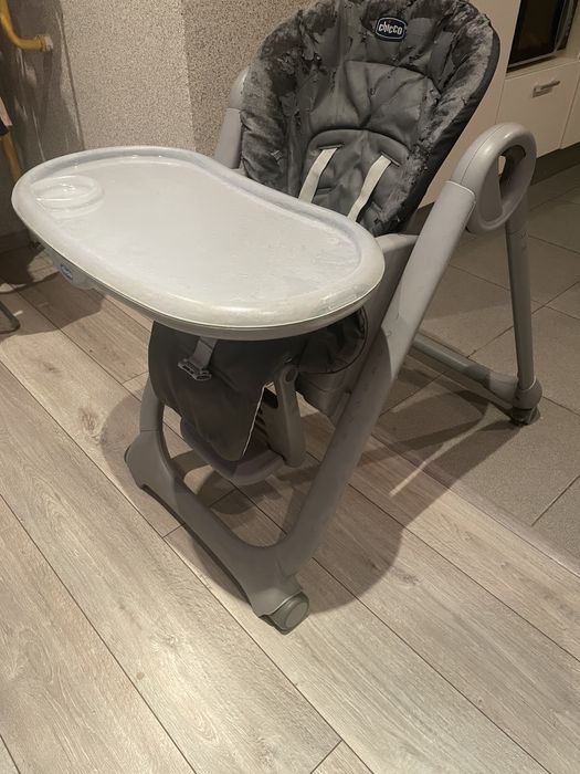 Столик для годування