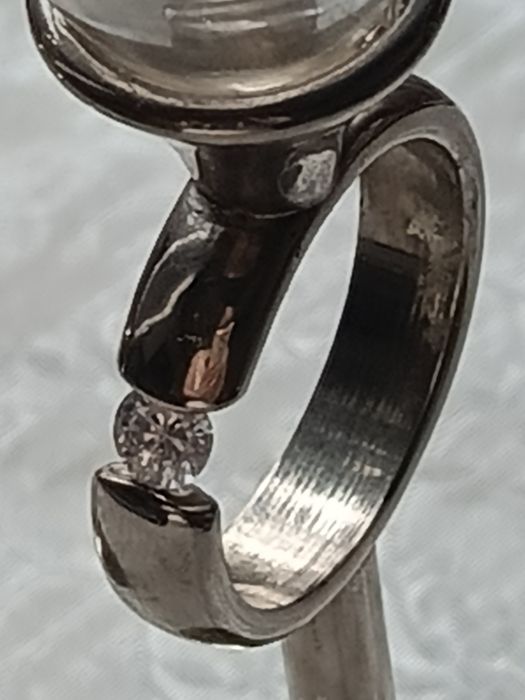 Пара свадебных бокалов.