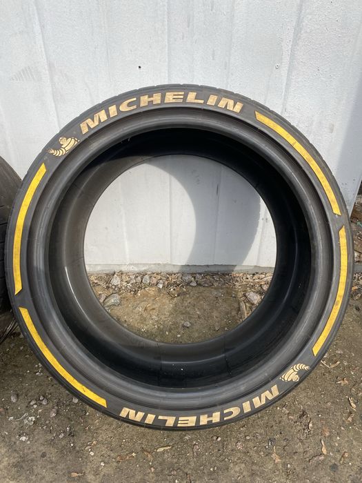 285/30 r19 Michelin pilot super sport zp