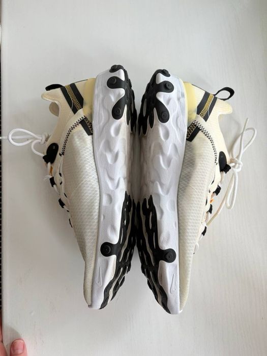 Круті літні кросівки Nike React Element 55 SE “University Gold”