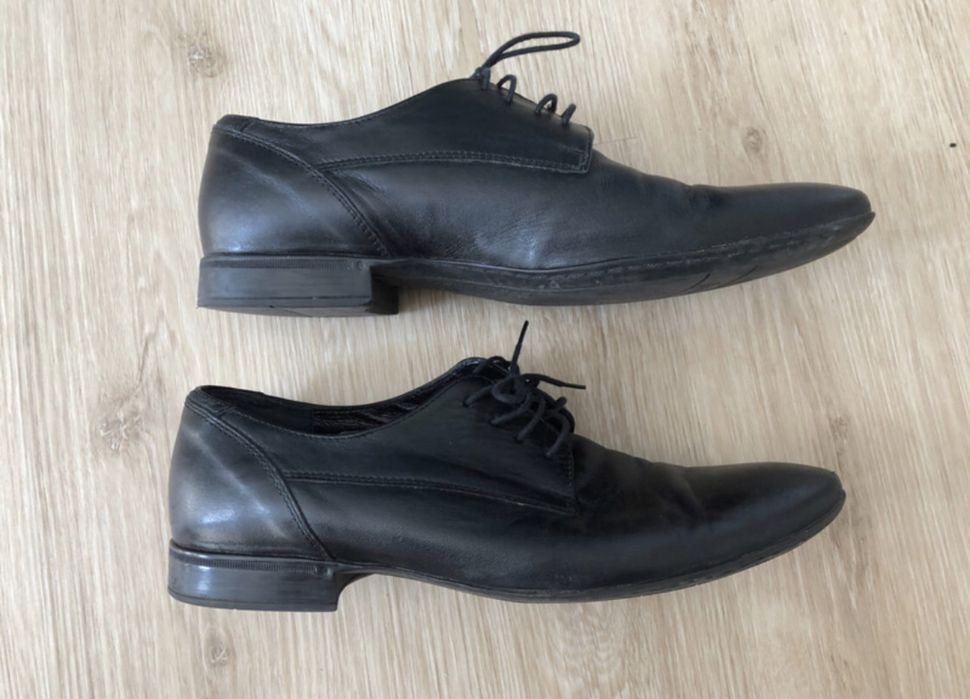 Męskie czarne eleganckie buty do garnituru skórzane Pawo r. 41