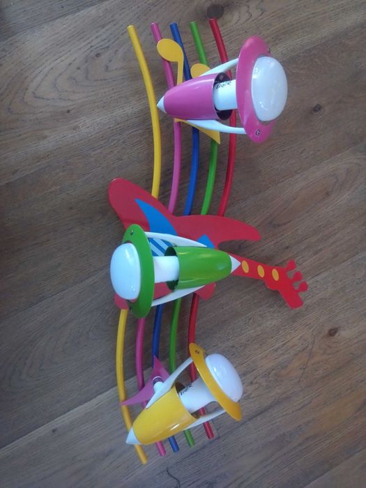 Lampa sufitowa dziecięca muzyczna