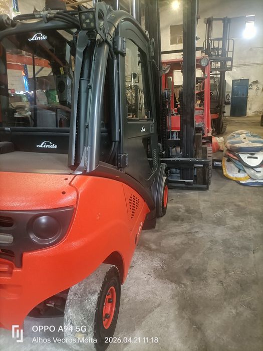 Empilhador Linde 2.5 ton Diesel
