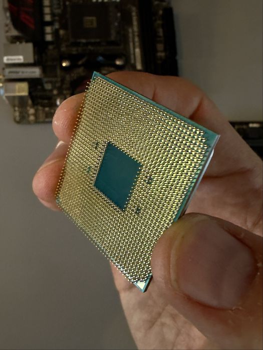 AMD Ryzen 3 3200G
