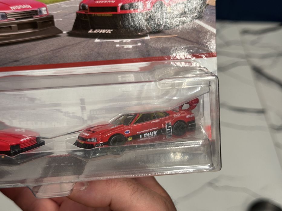 Hot Wheels Premium Nissan Skyline GT-R R32 i R34 LBWK Super