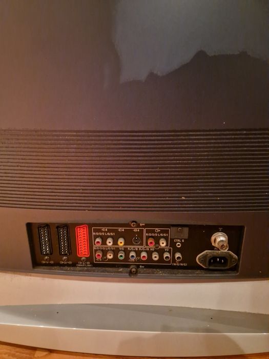 Televisão SONY cinzenta