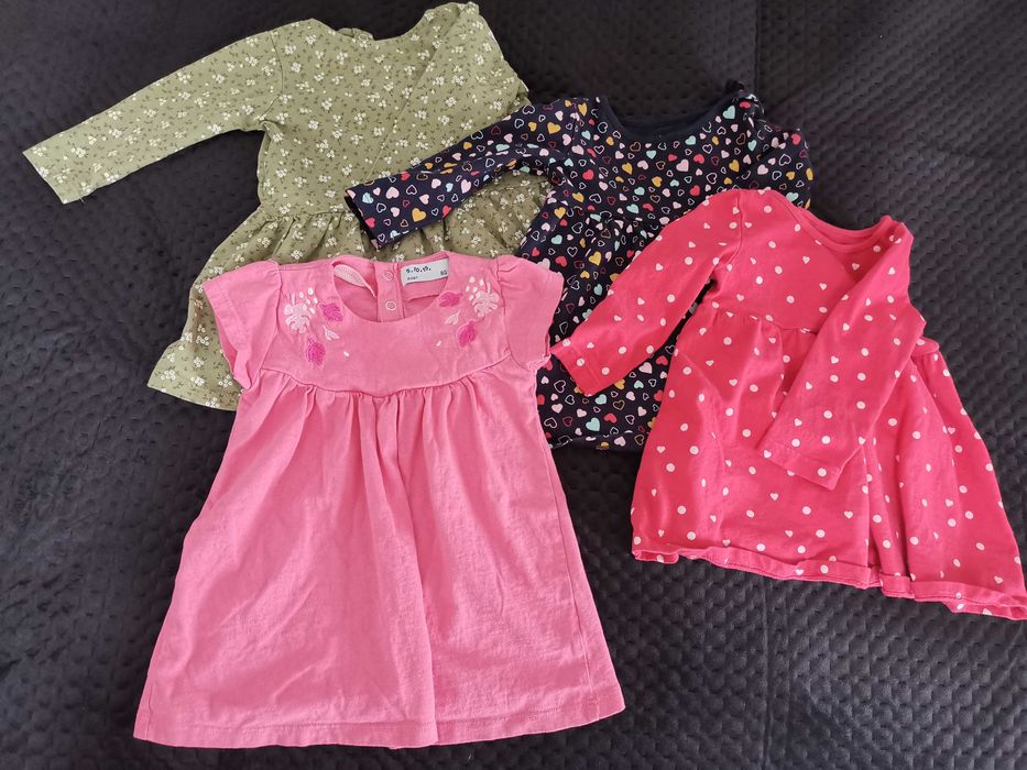 Sukienki dla dziewczynki rozmiar 74