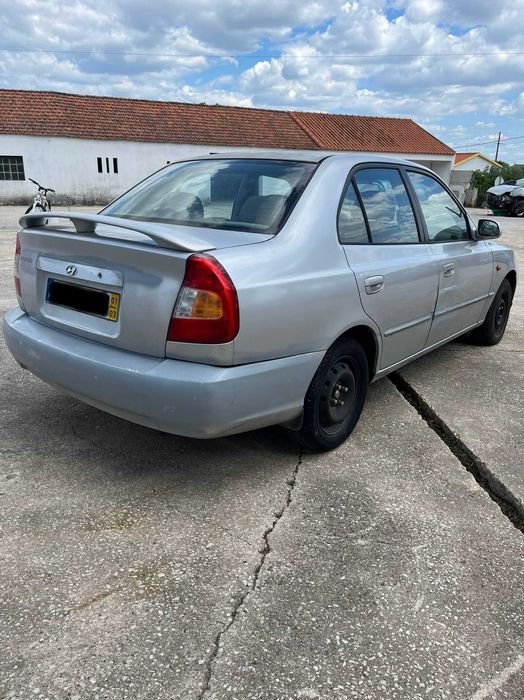 Hyundai Accent 1.3i de 2003 para peças