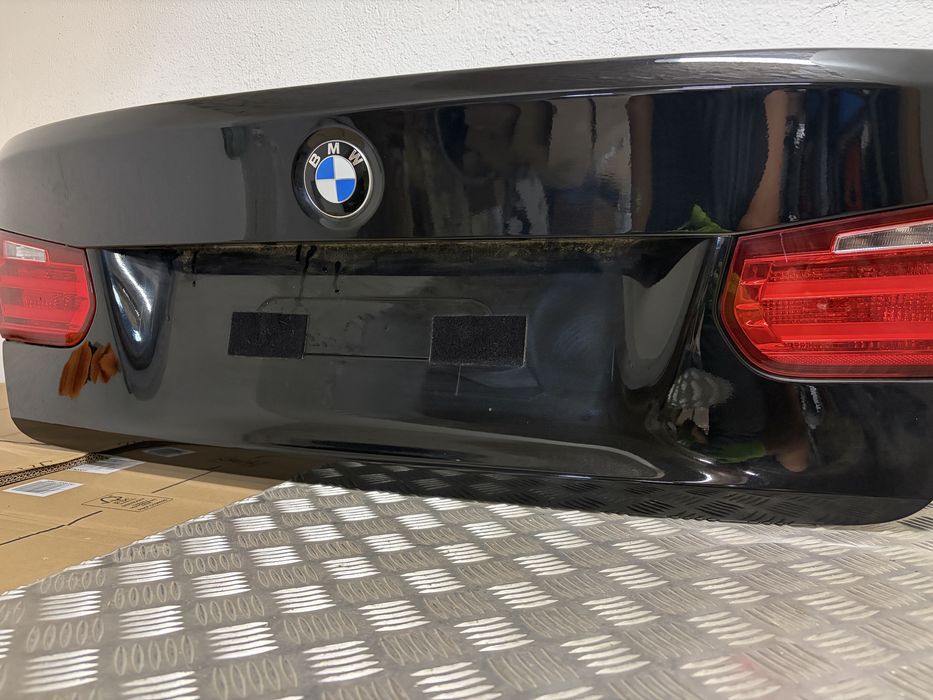 Klapa tył bmw f30 475 blacsaphir