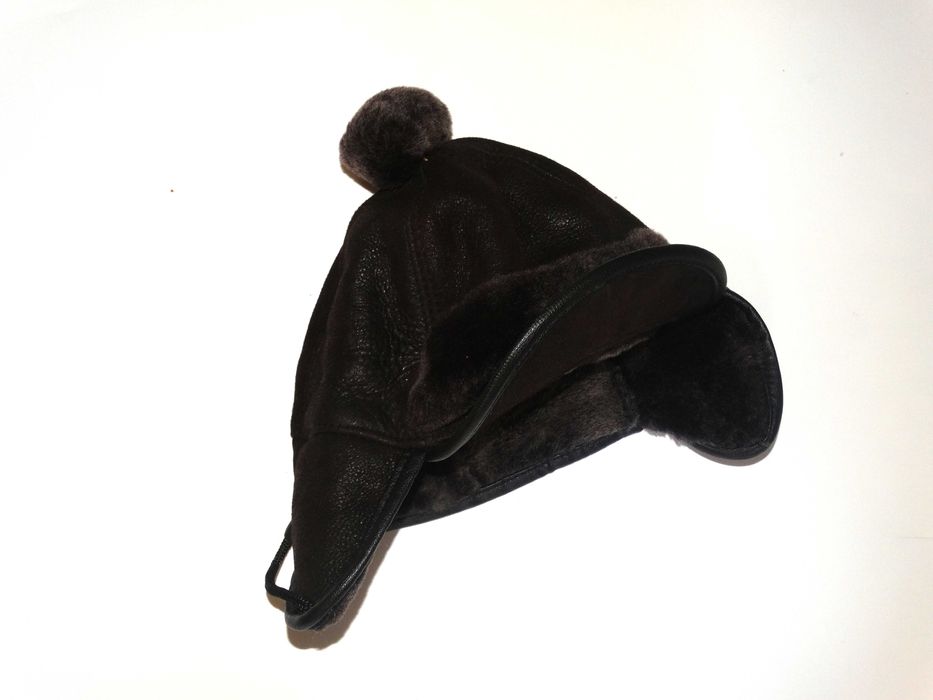 Nowa skórzana cieplutka czapeczka na 3/4 lata 53 cm