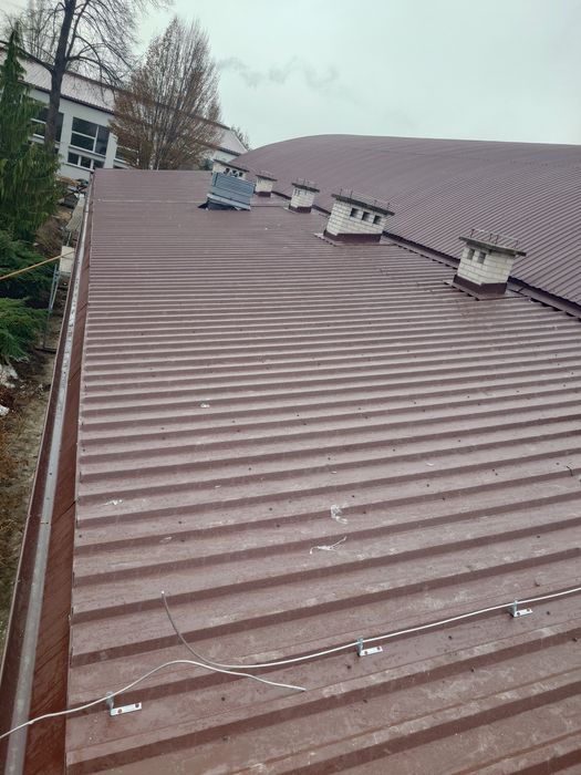 Obróbki blacharskie - Dekarz