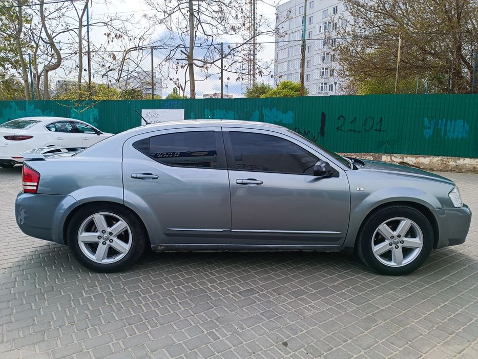 Продам хозяйский DODGE AVENGER