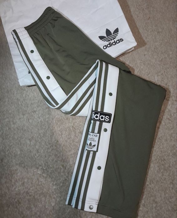 Штани жіночі adidas adibreak Нові