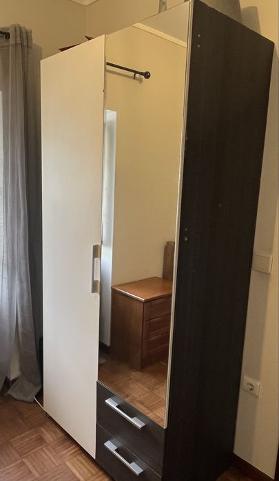 Conjunto de Cama+Colchão+Mesa de Cabeceira+Roupeiro+Secretária