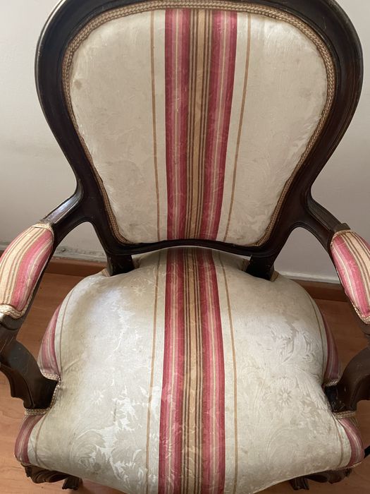 Cadeirão estilo Luis XV